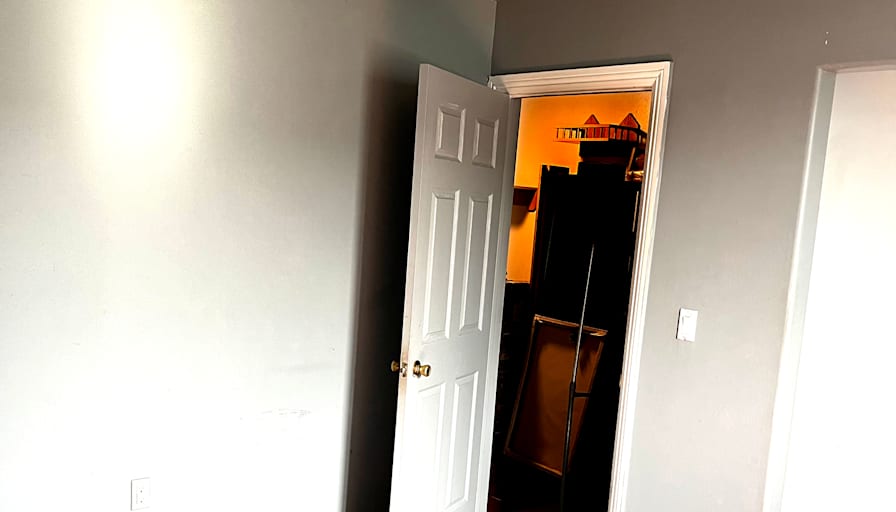 Teri's room