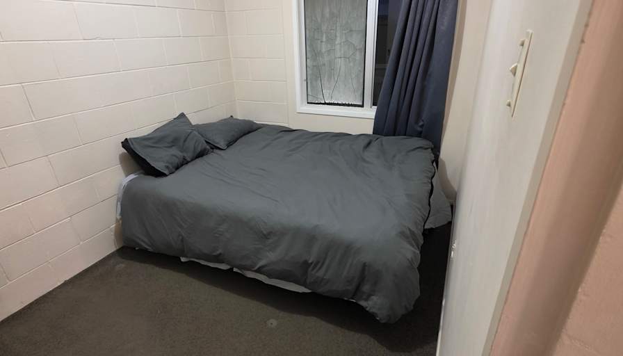 Hine's room