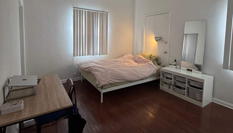 Elle's room