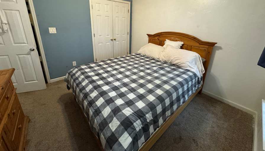 MARYSHARPLESS's room