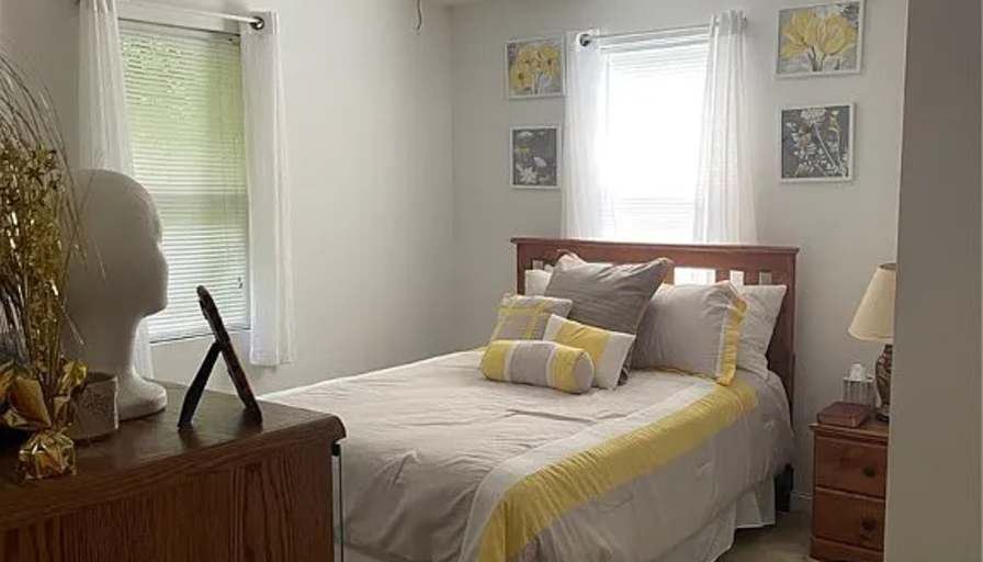 Jamal's room