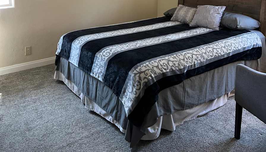 Loren Barnhart's room