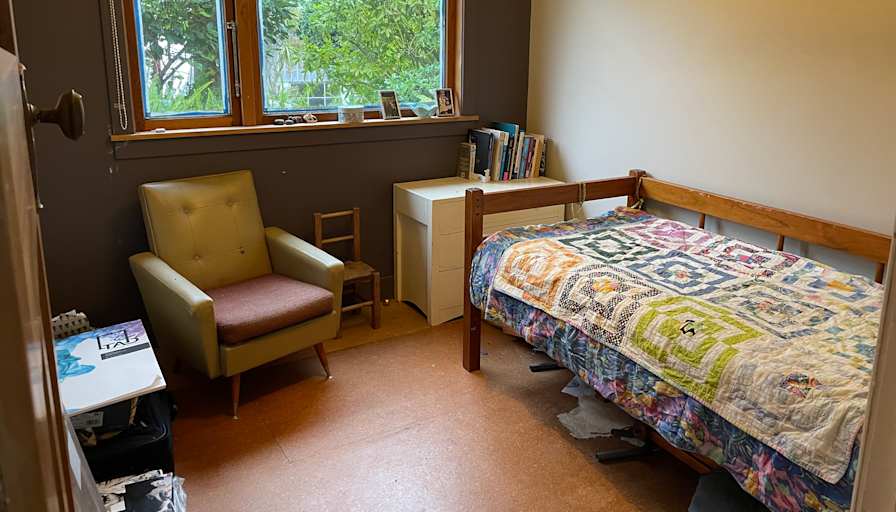 Steve's room