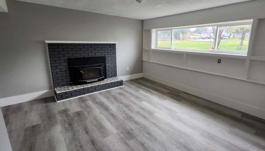 Corinna Onofriechuk's room