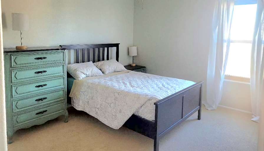 NAOMI's room