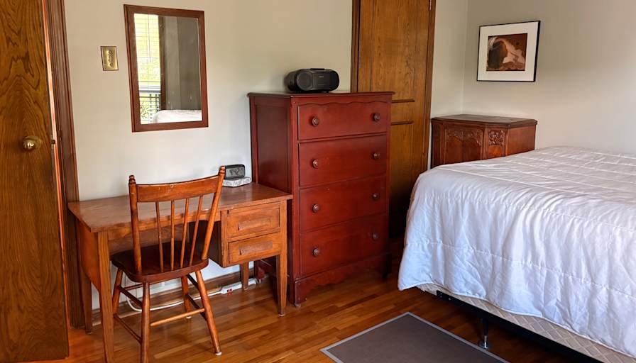 Nicole's room