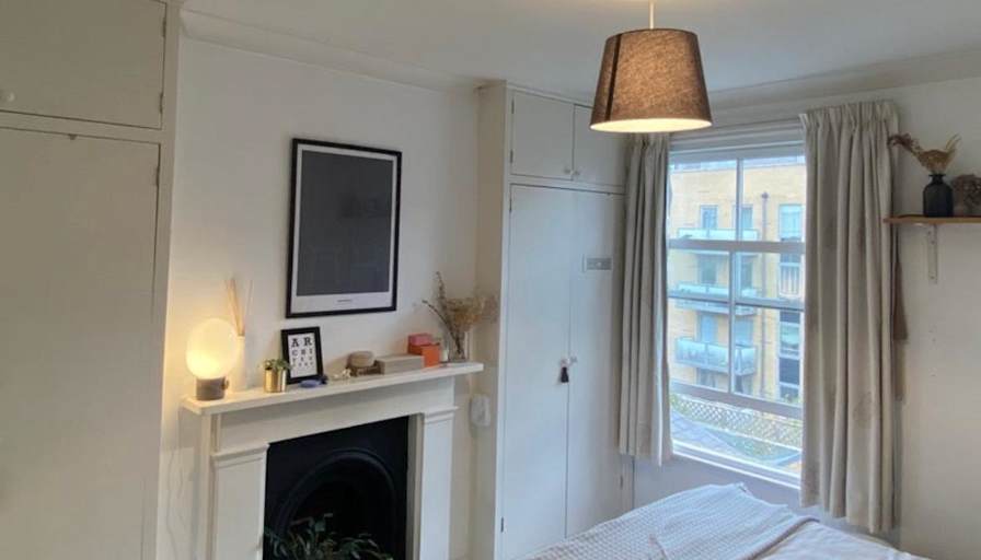 Debbie M's room