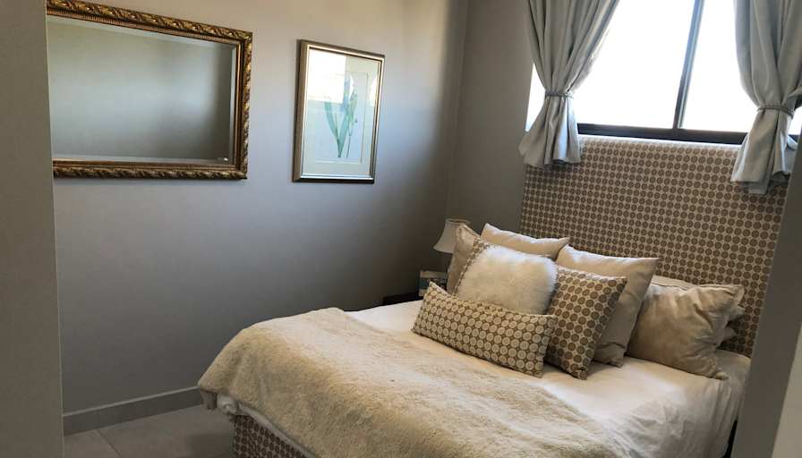 JAMES THOMPSON's room