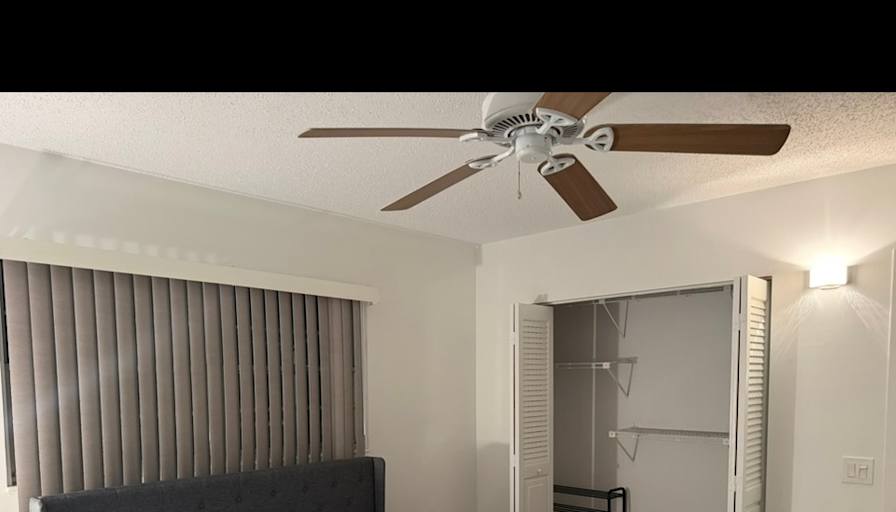 Andres Contreras's room