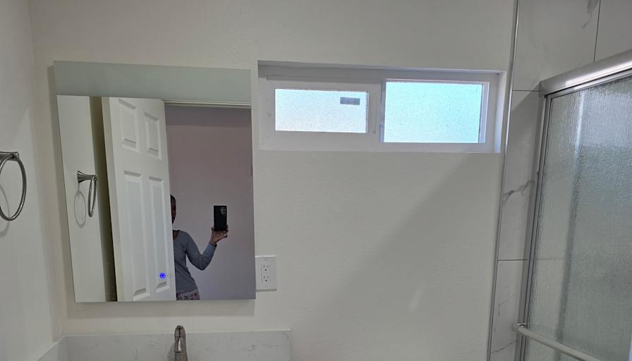 SAYRA's room