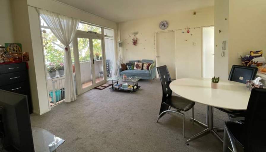 Sandy's room