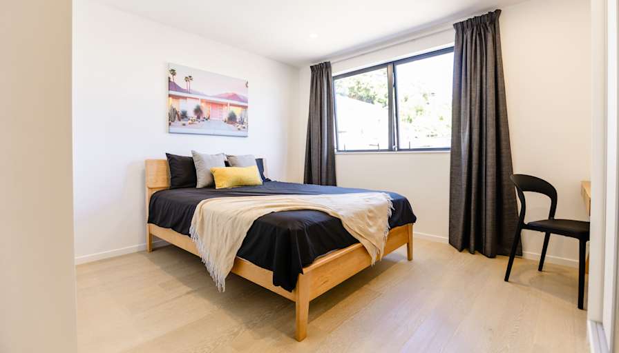 Furnished room with ensuite in a townhouse · Mount Eden Road, Three Kings, Auckland 1024-1