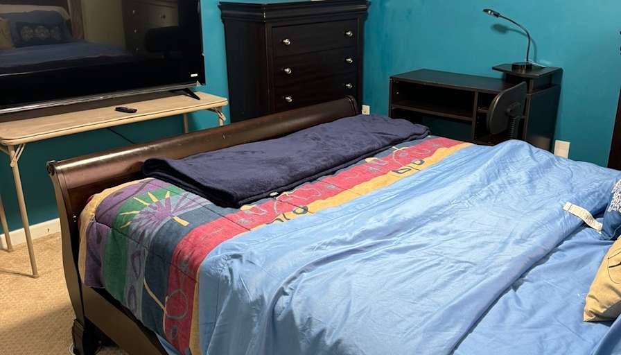 elia Barcliff's room