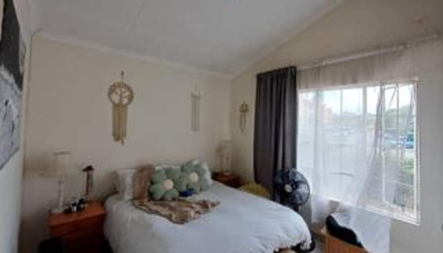 Graham Hodson's room