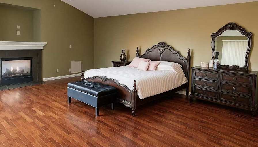 sandy's room