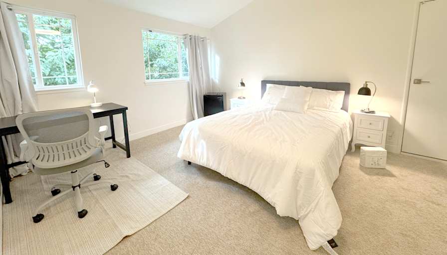 Shirlly's room