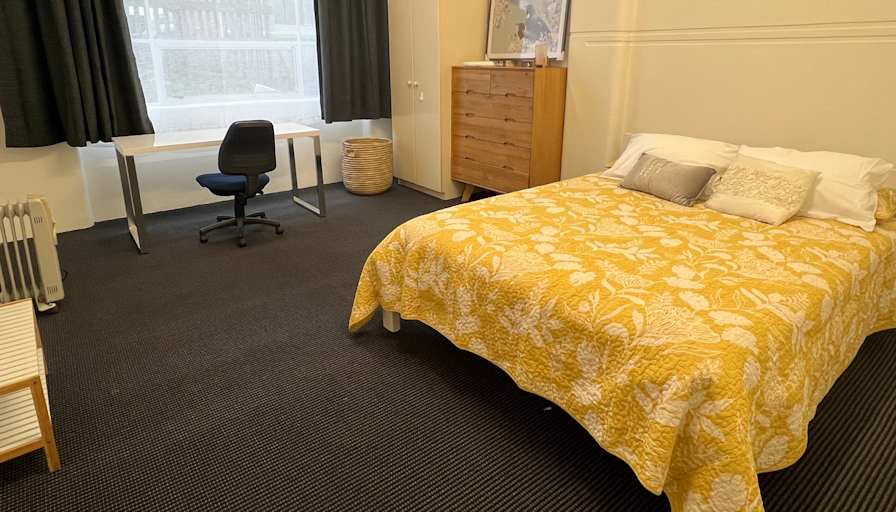 Anna's room