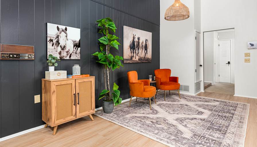 Bicoastal Holdings's room