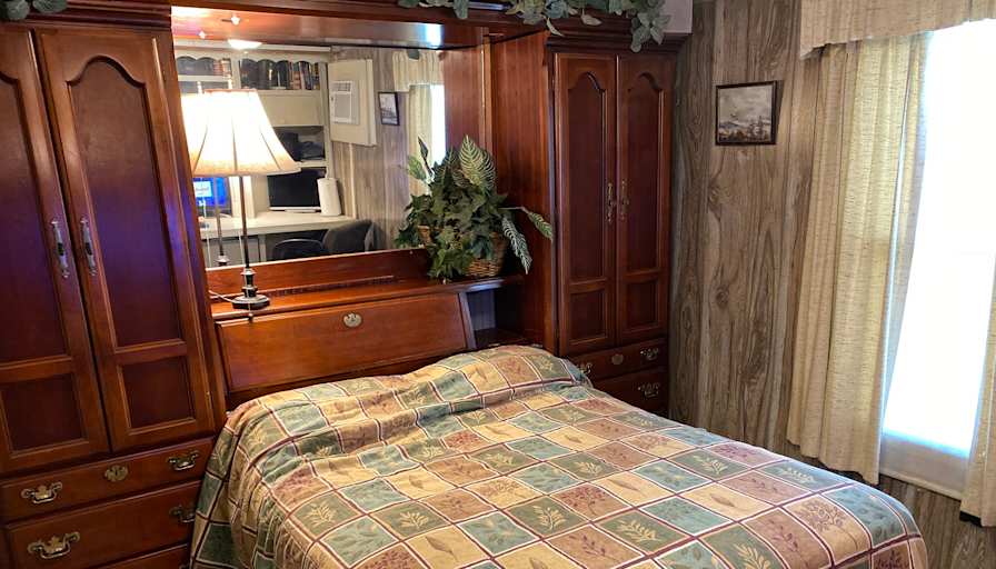 Dan's room