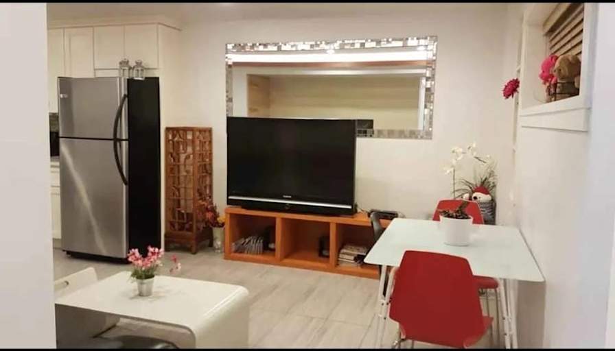 Mo's room