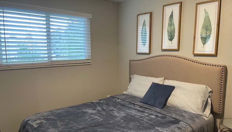 Carol mackey's room