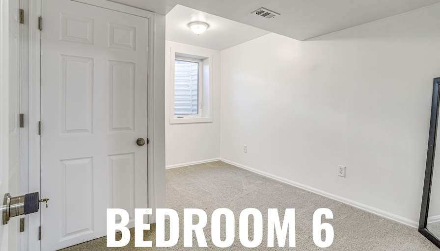 HomeCrew's room