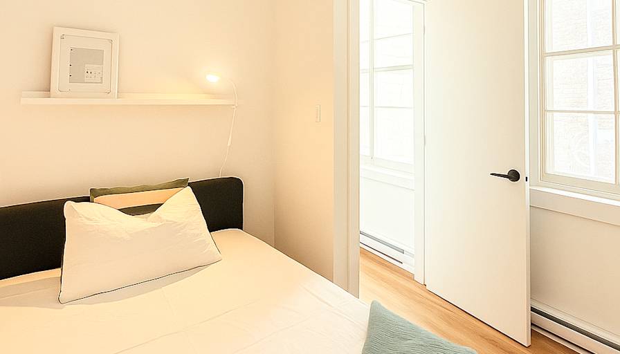 HelloMontreal's room