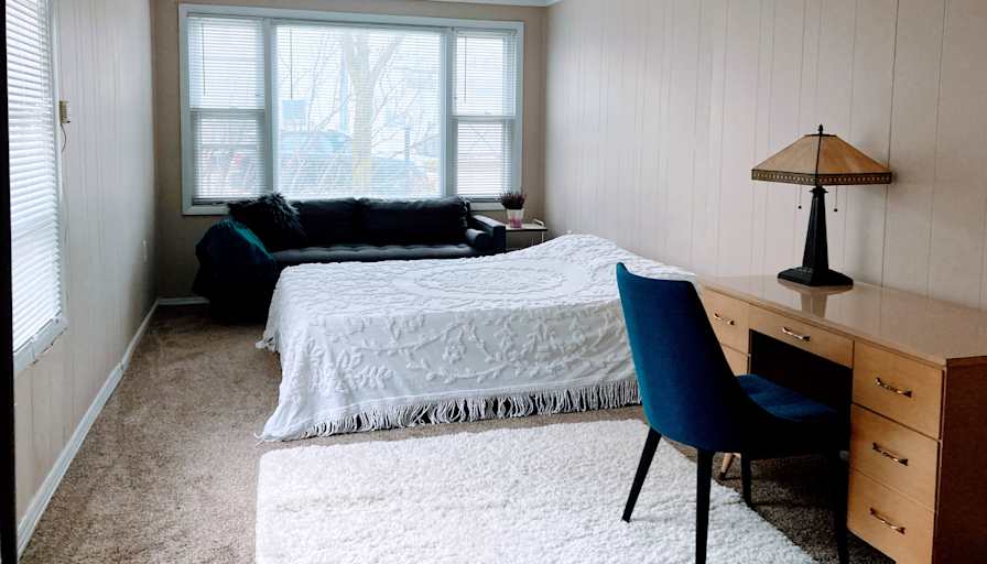 Yuliya's room