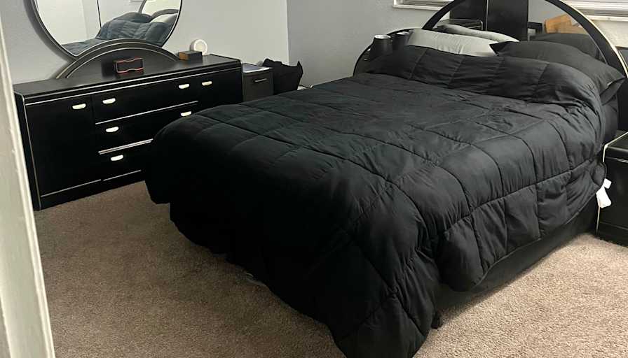 Ricardo Copeland's room