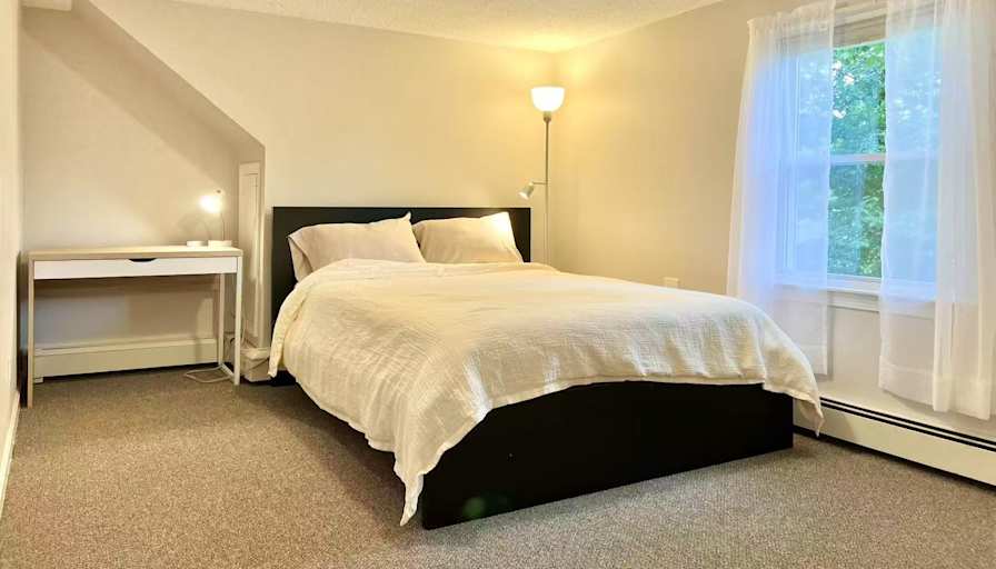 JANINE WANG's room