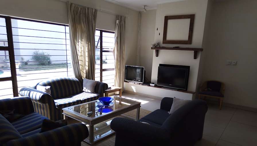 Leon's room