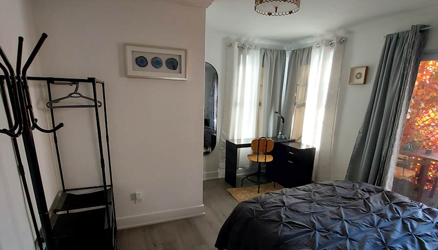 Ashtar's room