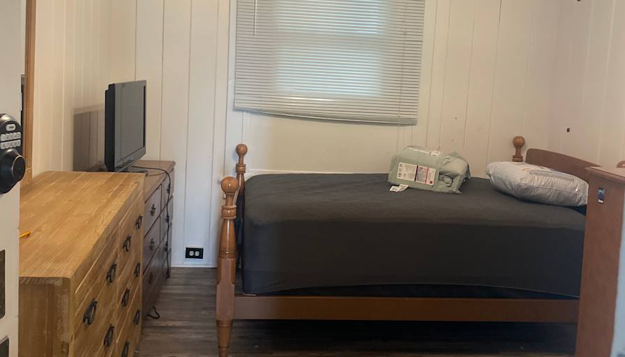 Jaasiel's room