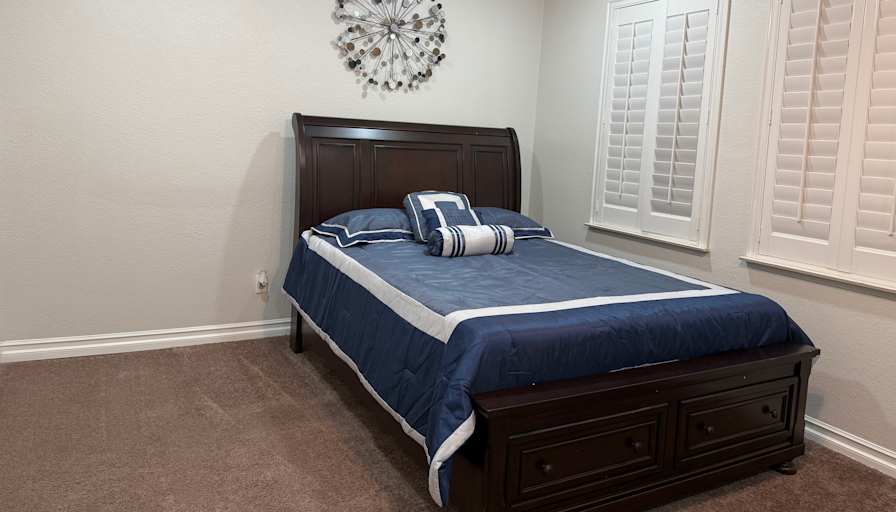 Pat's room