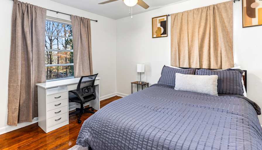 Mihe's room
