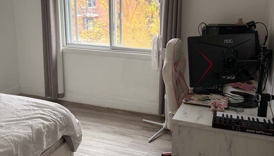 Samantha's room