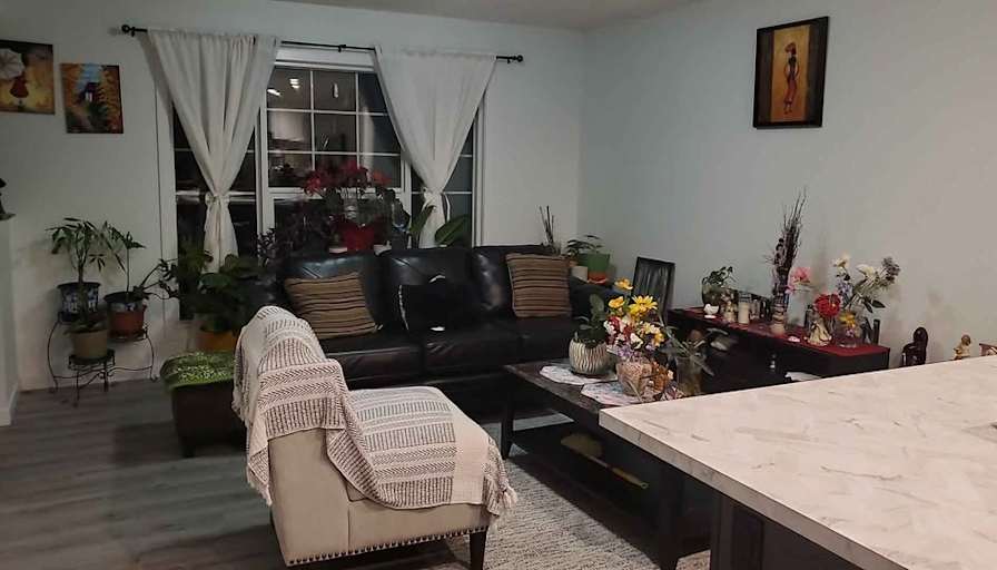 Llariza Camacho's room