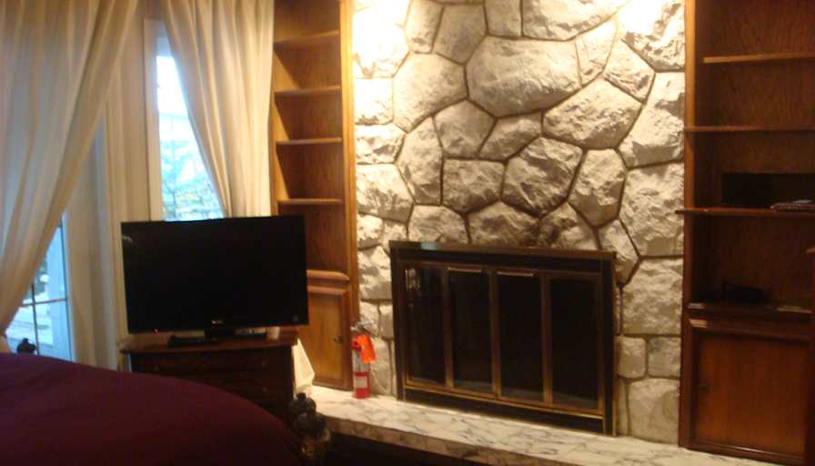 Joe and Laurie's room