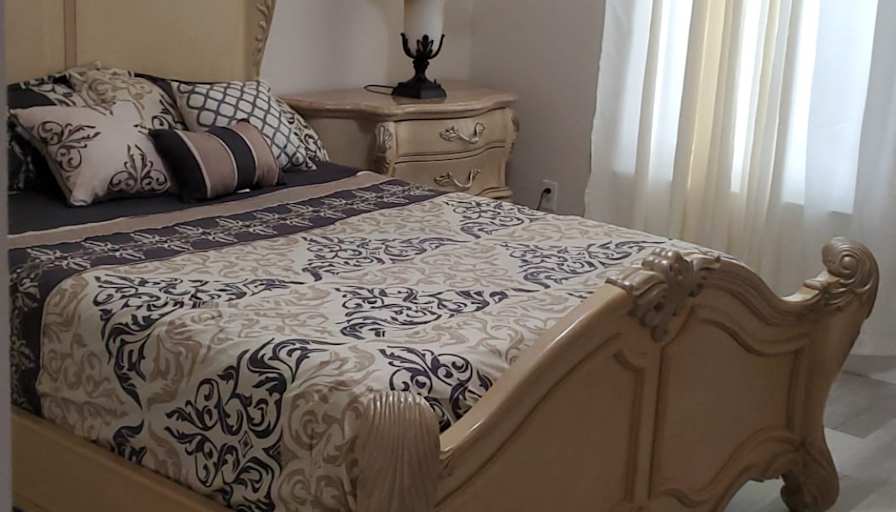 GILBERTO's room