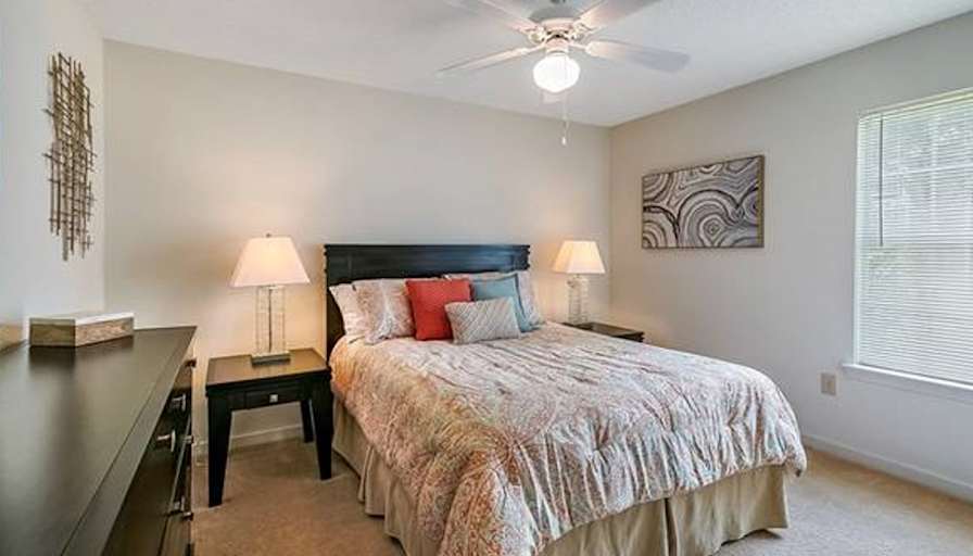 Elnora's room
