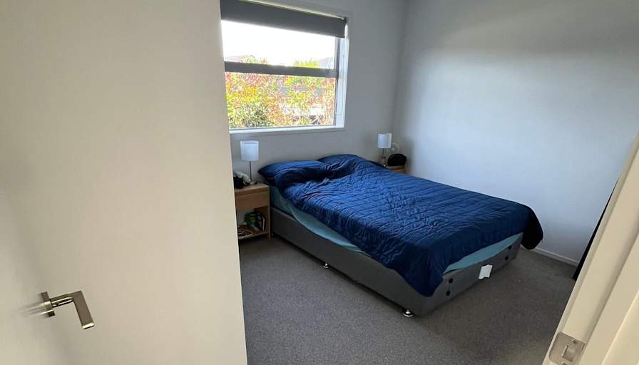 Jen's room
