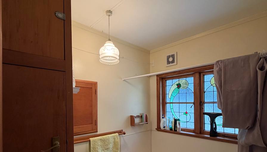 Unfurnished room in a house · Hamilton East, Waikato 3216-1