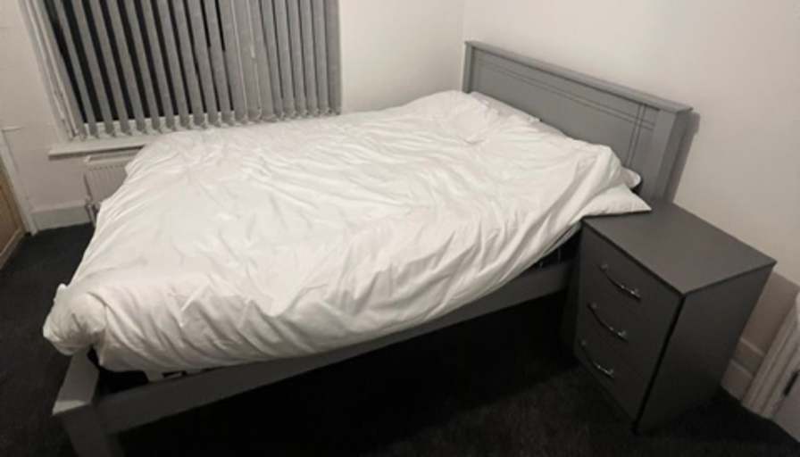 Ali's room