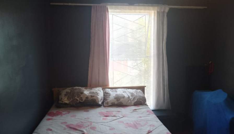 Zee's room