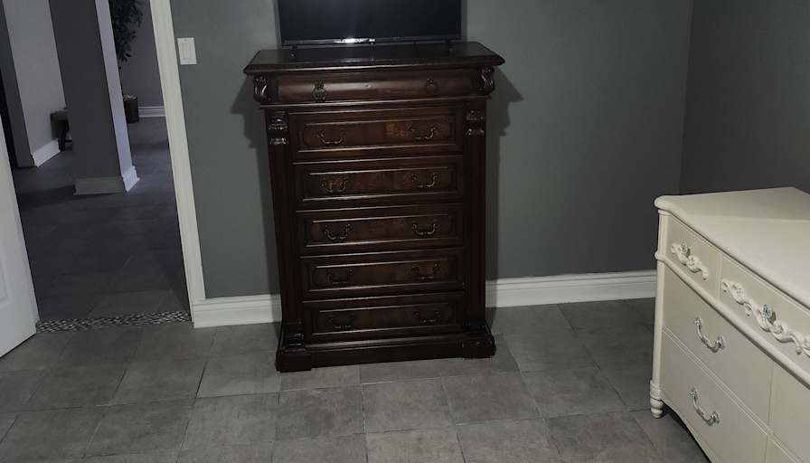 Pete Muzyka's room