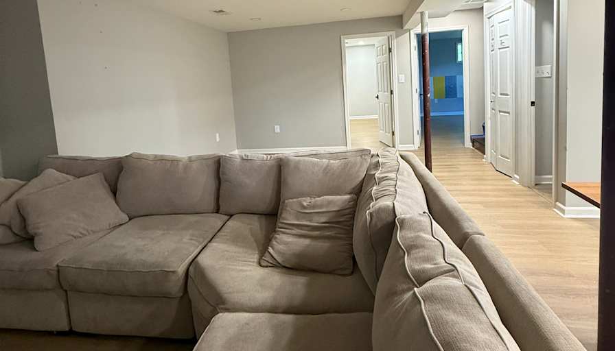 Eddy's room