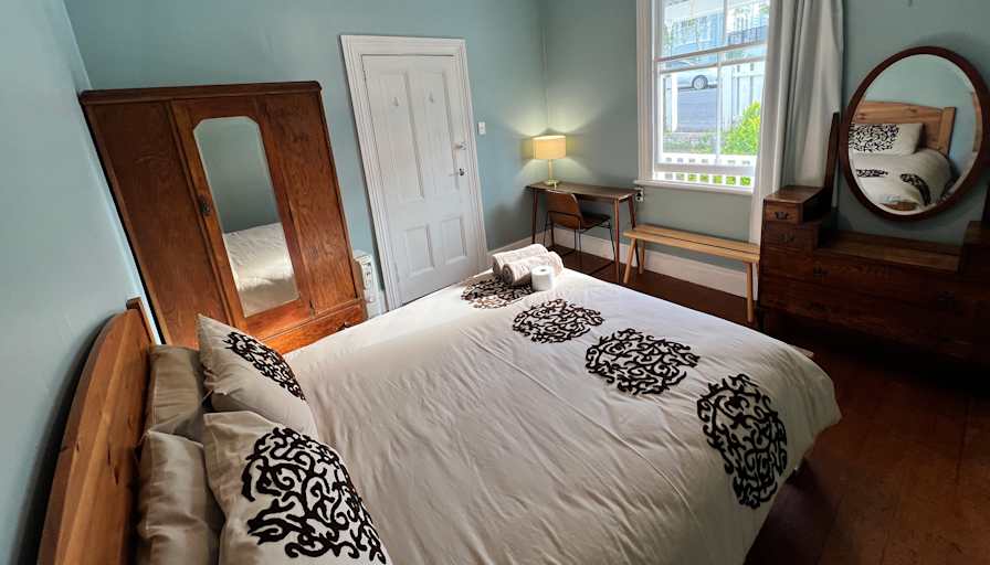 Remle Vose's room