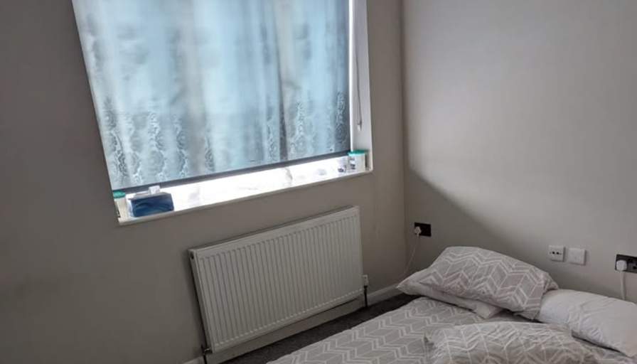Rez's room