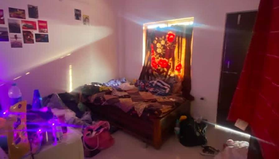 Taksh's room