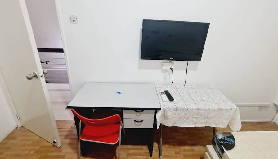 Roomy's room